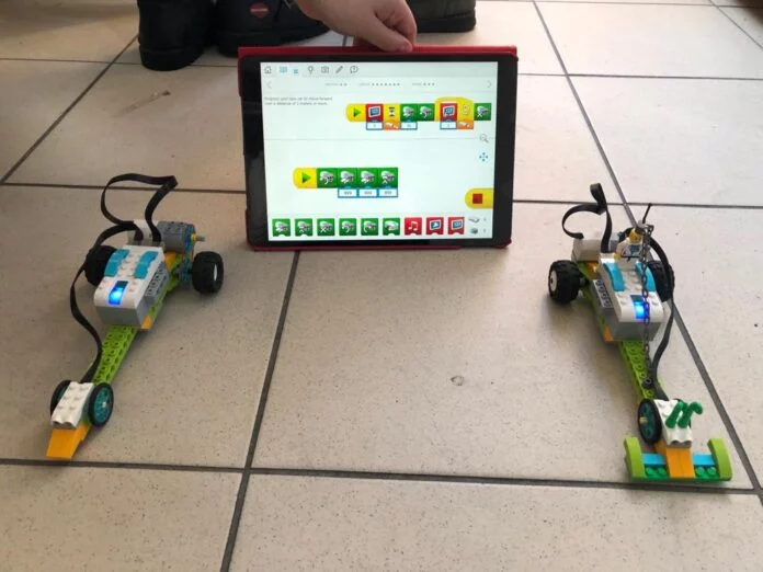 9 (2) Lego Wedo - Araçlarımız yarışa hazır