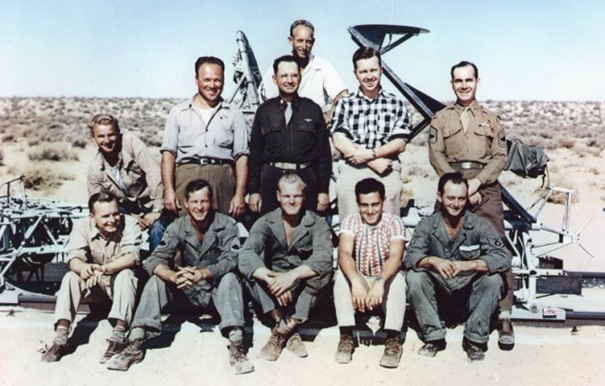Şekil 2:ABD Hava Kuvvetlerinde 1949’da roketler üzerine deney yapan mühendisler