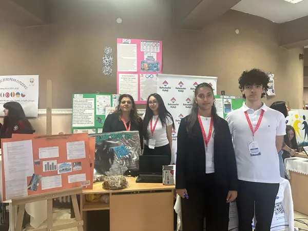 Bahçeşehir Koleji’nde 2025-2026 eğitim öğretim yılı için eTwinning projelerini tamamladık. 1 Bahçeşehir Koleji Ankara 50. Yıl Kampüsü